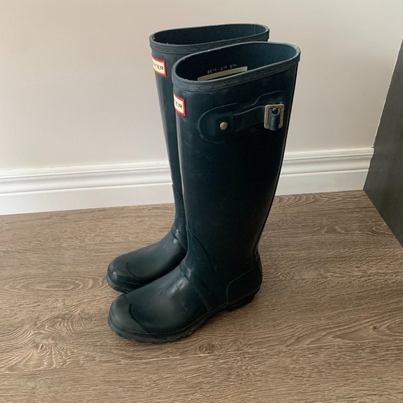 Tall Hunter Boots - Picture 2 of 3